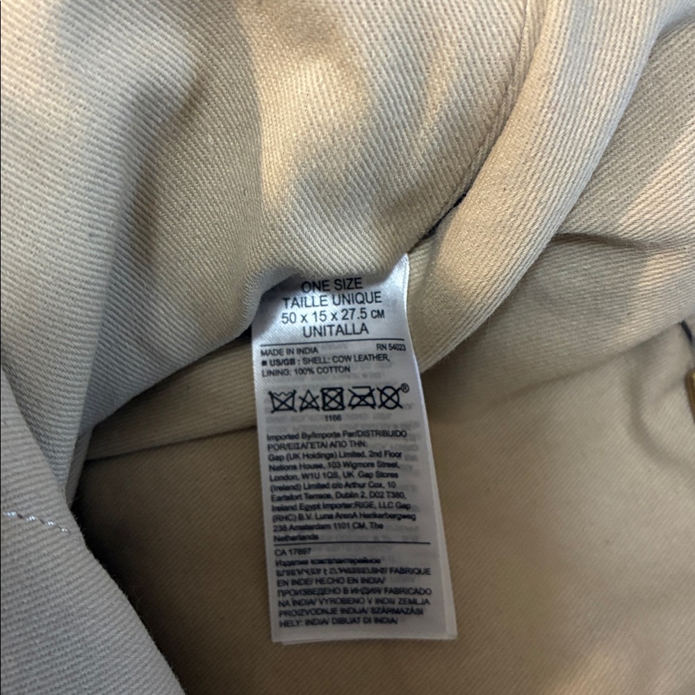 NWOT Banana Republic Cream Pebbled Hobo Shoulder Bag - Picture 6 of 8